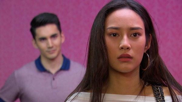 Đọc tin nhắn 6 chữ của chị dâu trong máy chồng, tôi sục sôi òa khóc-1