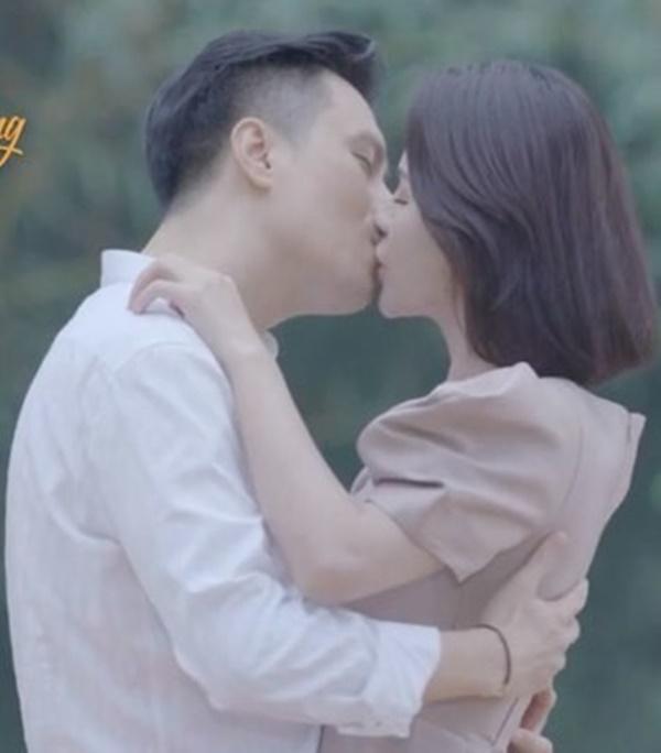 Những cặp đôi sao Việt lần đầu yêu nhau trên phim-3