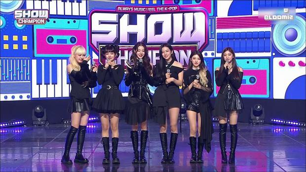 Đối thủ mới nổi của aespa: vô lễ với tiền bối, kỹ năng ca hát có vấn đề-9