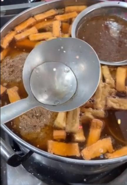 Điểm đặc biệt trên chiếc muôi múc canh dân mạng bàn luận xôn xao-1