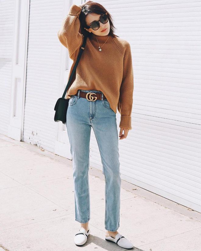 Phối đồ với quần jeans đi ăn cưới đơn giản mà đẹp hút hồn-1