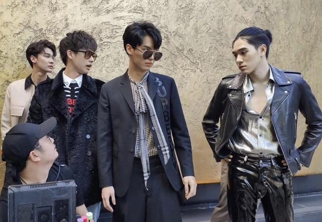 Vườn Sao Băng bản Thái: Bữa tiệc visual đỉnh chóp vẫn bị chê dở ẹc-7