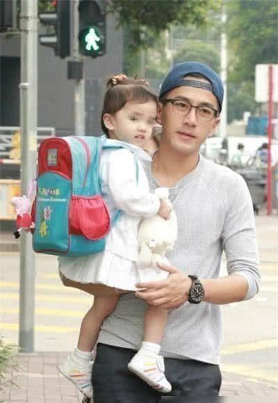 Bố chồng Dương Mịch nói về cháu nội, có vẻ muốn nhắc khéo con dâu-3