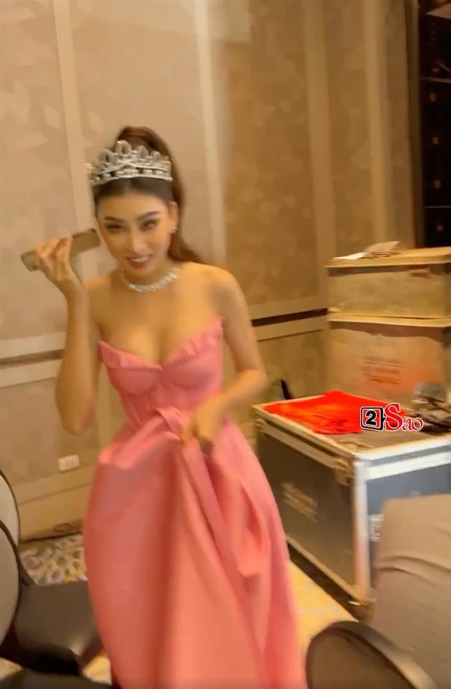 Best tranh thủ: Á hậu Ngọc Thảo vừa chạy show vừa học online-4