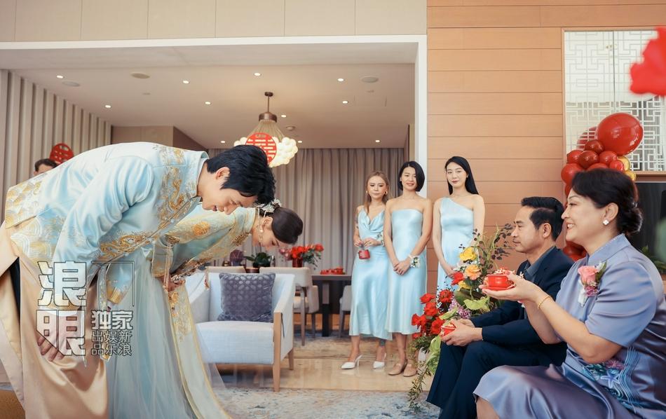 Hôn lễ ngập sắc đỏ của mỹ nam Vườn Sao Băng-10