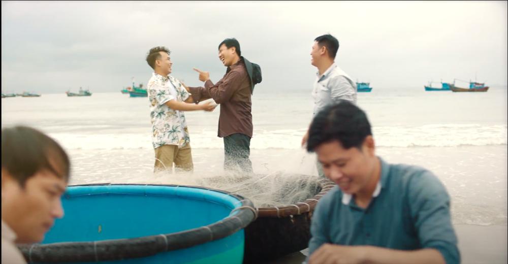 Thêm một bản nhạc bật mood dịp Tết-3