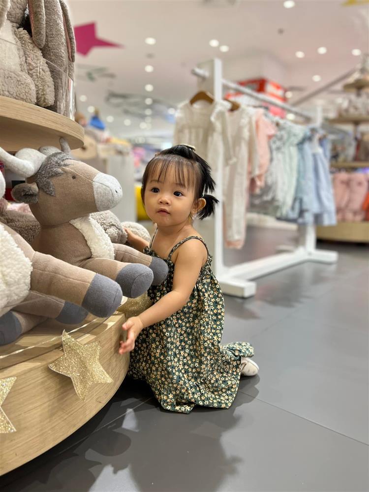 Có một thế lực khiến Đàm Thu Trang không dám ghen tuông-9