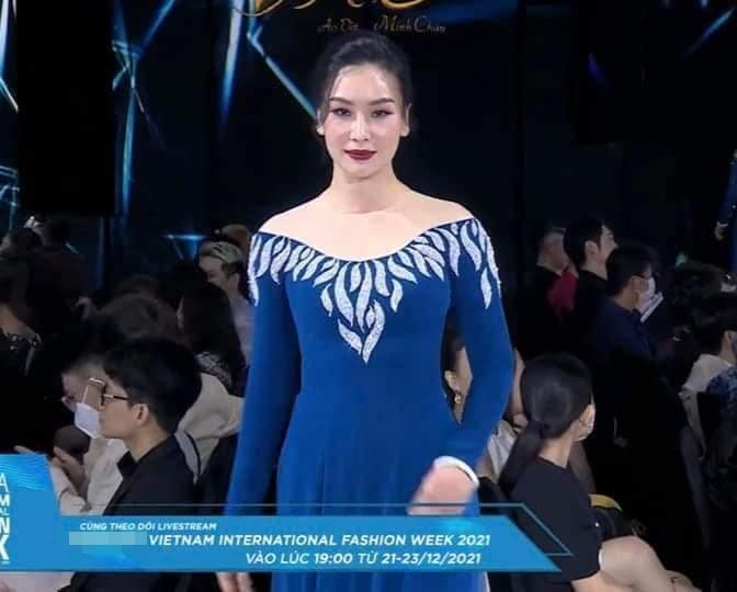 Phạm Thùy Linh tố đích danh đàn em Phạm Thư giật vị trí-4