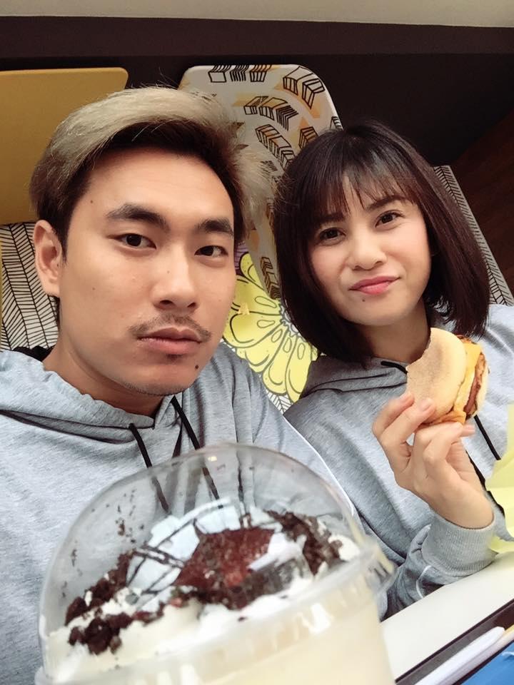 Hơn Kiều Minh Tuấn 18 tuổi, Cát Phượng trẻ hóa kiểu gì để xứng đôi?-11