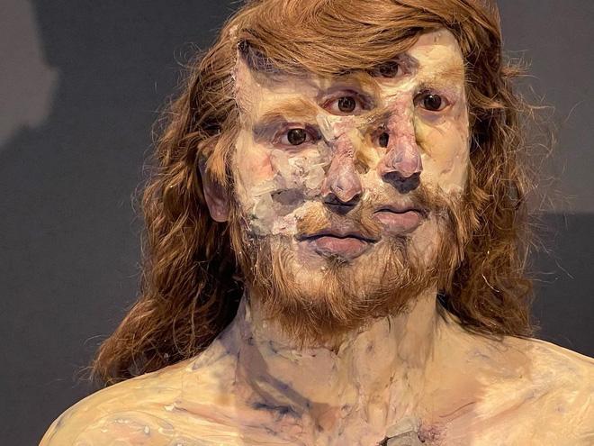 Profile khủng của bạn trai mỹ nam Yoo Ah In-10