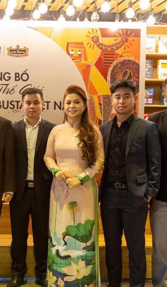 Hé lộ hình ảnh xinh xắn 2 ái nữ nhà Đặng Lê Nguyên Vũ-1