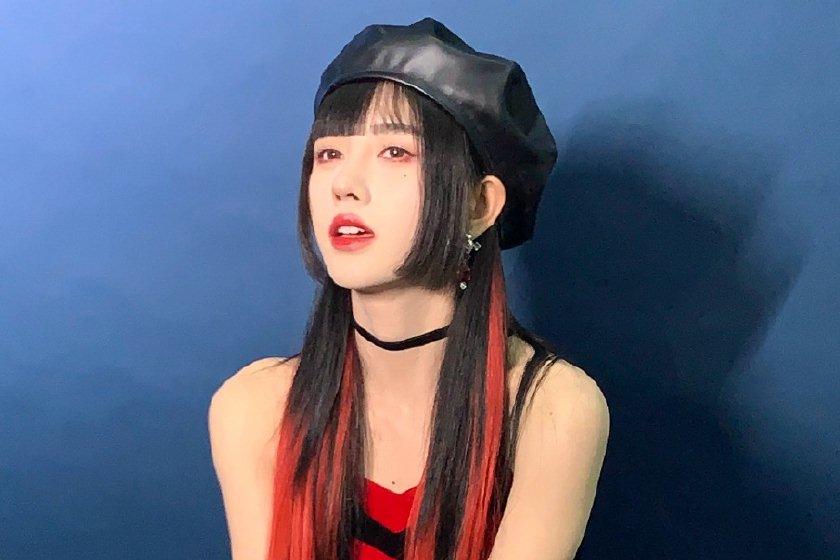 Cúc Tịnh Y, Kim Hạn nhận giải Cây Chổi Vàng diễn dở nhất năm-8