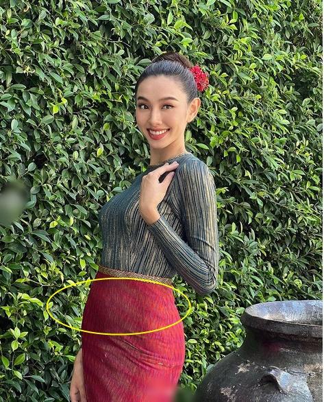 Thùy Tiên hóa gái Thái: Visual xuất sắc nhưng bé mỡ lù lù-3