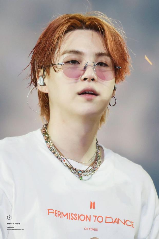 Suga (BTS) nhiễm COVID-19 từ đâu ?-1