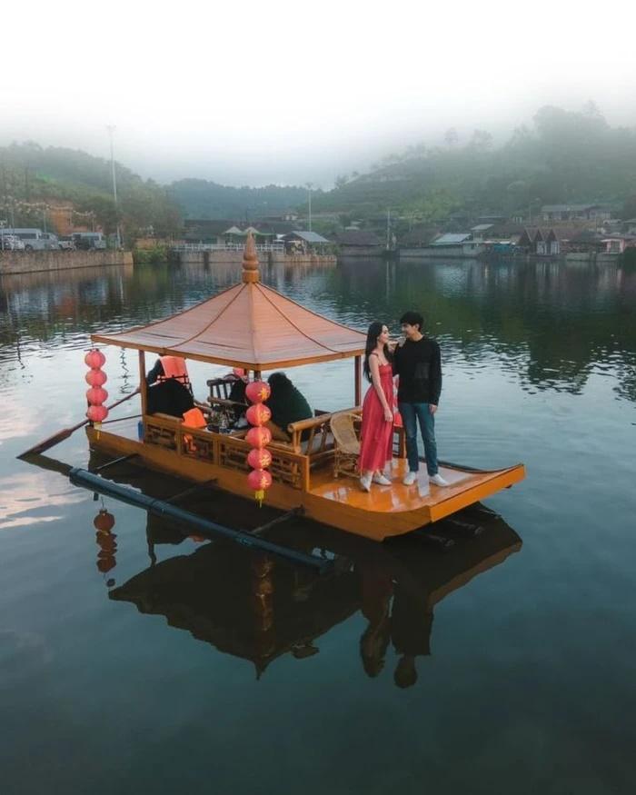 Mai Davika khoe ảnh sống ảo đẹp như cổ tích khi đi du lịch-1