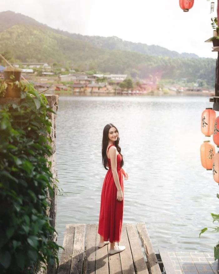 Mai Davika khoe ảnh sống ảo đẹp như cổ tích khi đi du lịch-2