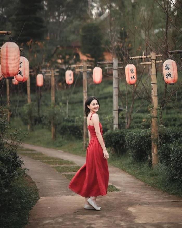 Mai Davika khoe ảnh sống ảo đẹp như cổ tích khi đi du lịch-5