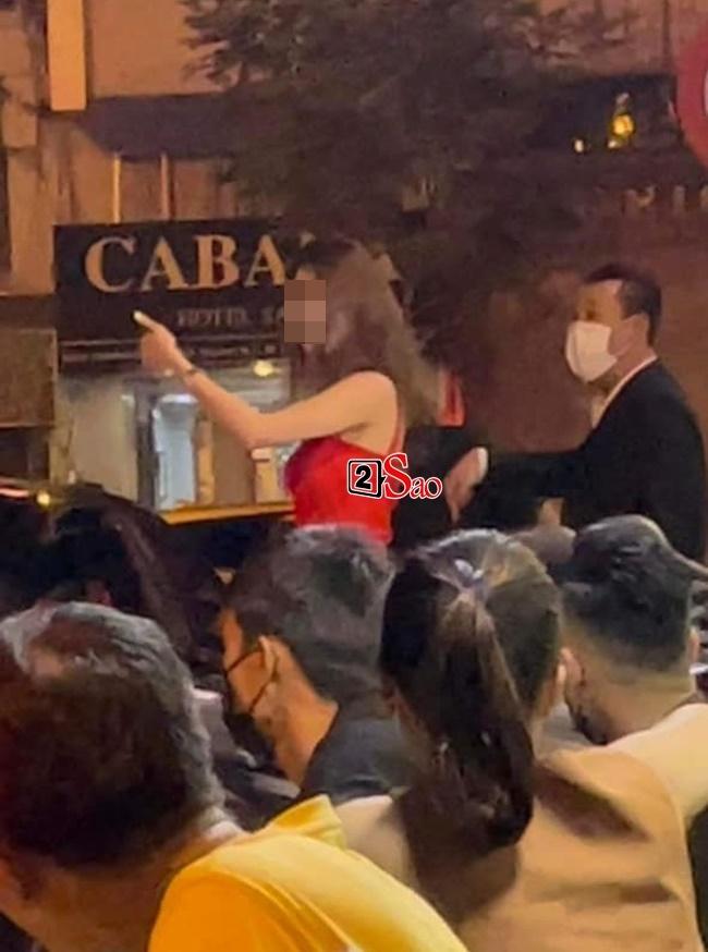 HOT: Lộ clip chồng cũ Lệ Quyên có tình mới tên tuổi đình đám-2