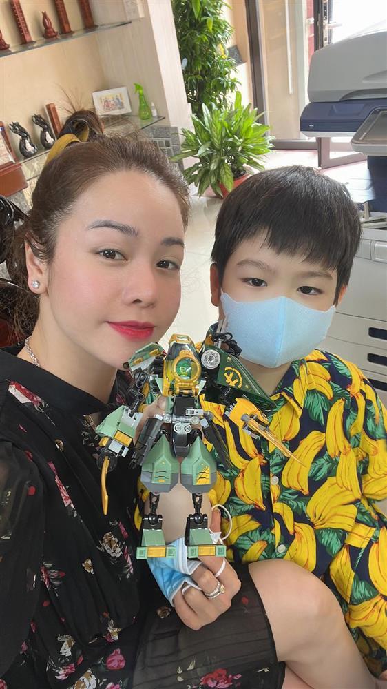 Nhật Kim Anh: Mỗi lần con nói chỉ muốn có mẹ là tôi không chịu nổi-1