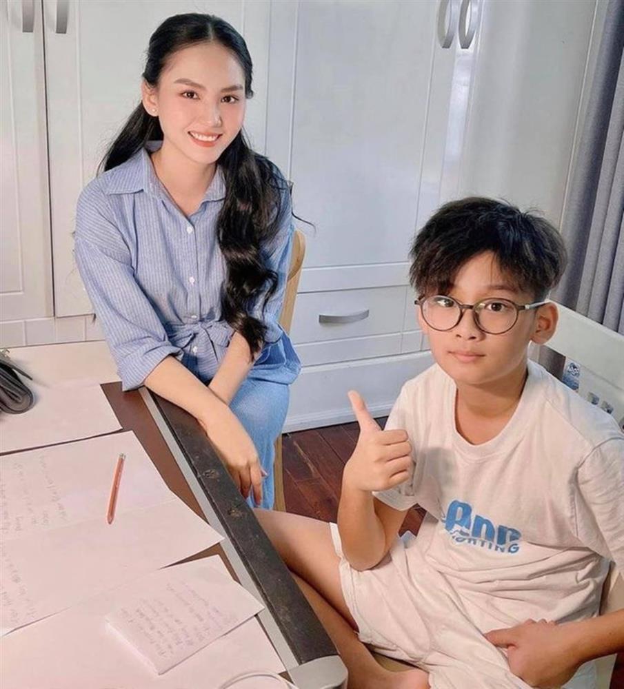 Ái tình ồn ào của Lệ Quyên - Đức Huy sau ly hôn-5