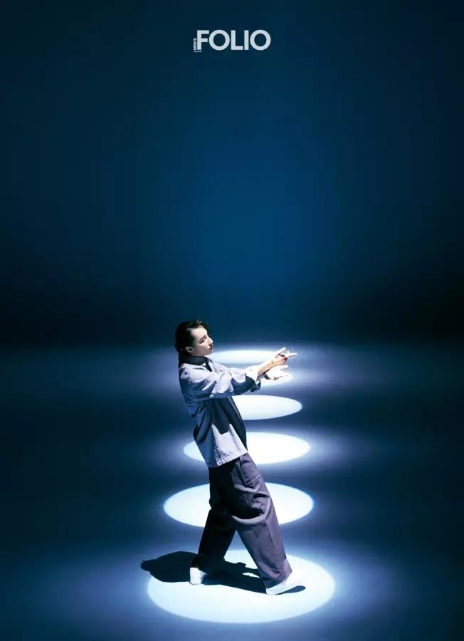 Tung full ảnh tạp chí, Sơn Tùng bị tố đạo nhái Châu Tấn-4