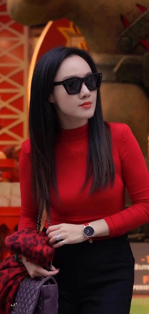 Động thái gây chú ý BTV Hoài Anh khi rời bản tin Thời Sự 19h-2