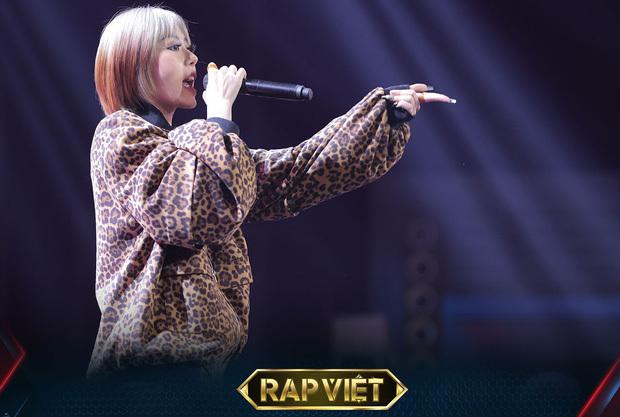 Người yêu tin đồn của Mai Âm Nhạc chính là học trò Rhymastic?-1