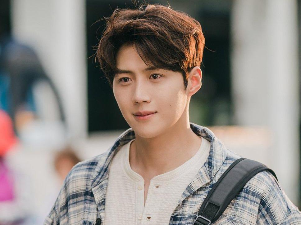 8 nam chính gây bão 2021: Kim Seon Ho lùm xùm vẫn được yêu-3