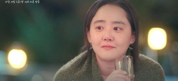 Sốc vẻ ngoài già nua của em gái quốc dân Hàn ở phim mới-2