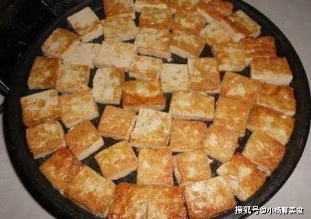 Rán đậu cho từ đầu hay chờ dầu nóng? Mẹo nhỏ không lo dính chảo-2