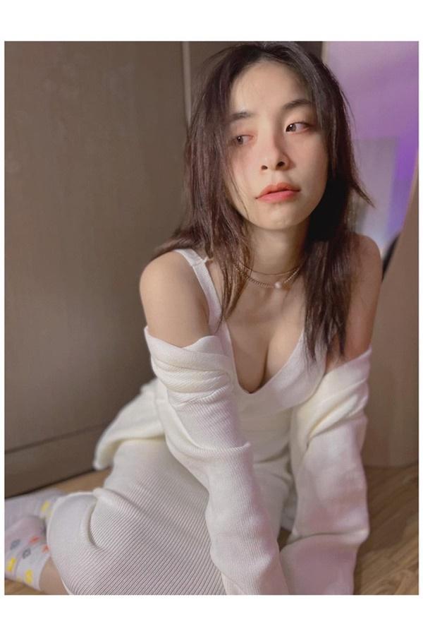 Ngắm nhan sắc ngoài đời của dàn gái quê Phố Trong Làng-7