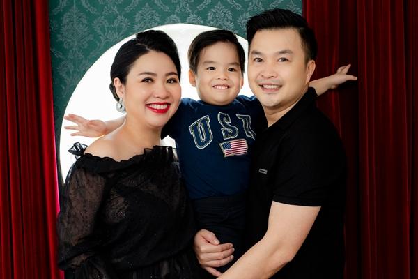 Lê Khánh lên tiếng làm rõ thông tin đã sinh nhóc tỳ thứ 2-5