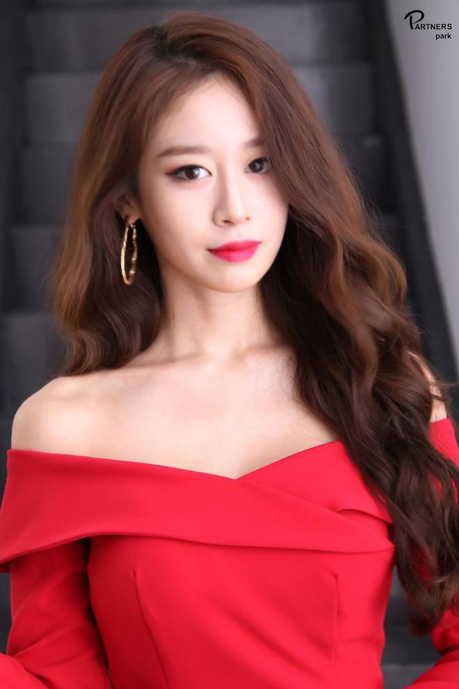 Rộ tin Jiyeon (T-ara) hẹn hò nam thần kém tuổi Sehun (EXO)-12