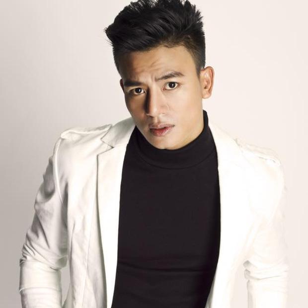 Hiếu Nguyễn hiếm hoi khoe bạn gái, lựa đúng ngày đặc biệt-4