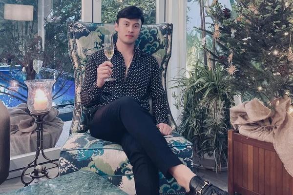 Xôn xao Shark Khoa công khai thân mật với một người đàn ông-6