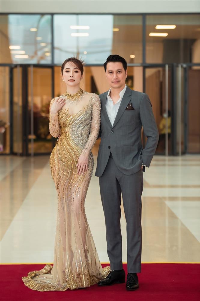 Mẹ 4 con Jennifer khoe sắc vóc khó tin - Quỳnh Nga như hình với bóng bên Việt Anh-3