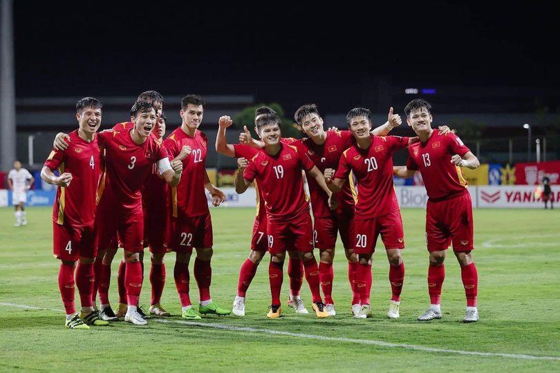 Rời AFF Cup trong tiếc nuối, Quang Hải lên status gắt hút 93k like-2