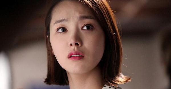 Người yêu ôm hoa trước cổng nhà, tôi sửng sốt còn bố tôi sợ rụng rời-1