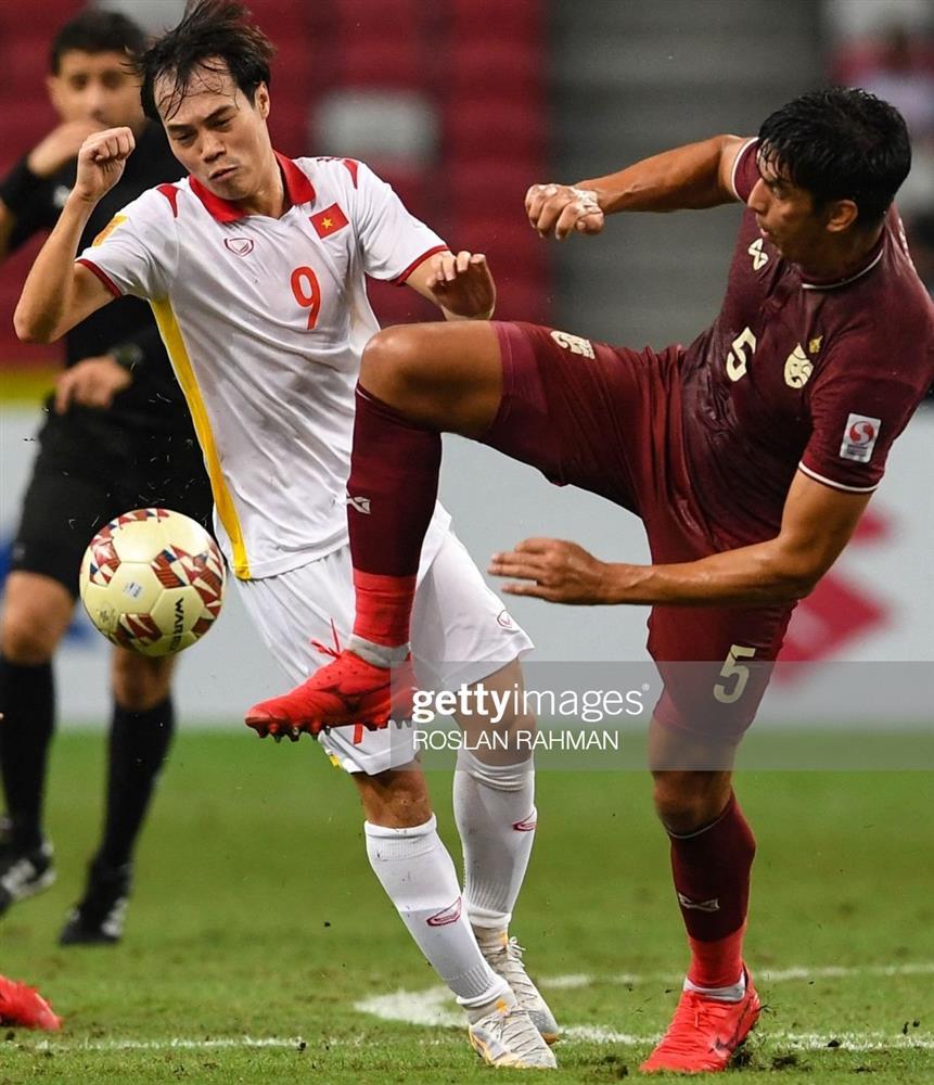Đức Chinh khuyên Văn Toàn cấy tóc khi dừng bước tại AFF Cup 2020-3