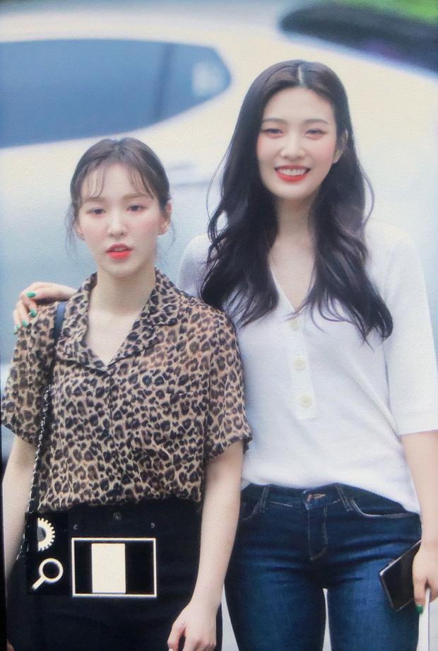 Mỹ nhân Red Velvet bị bóc mẽ chiều cao thật khi đứng cạnh đàn em BTS-4