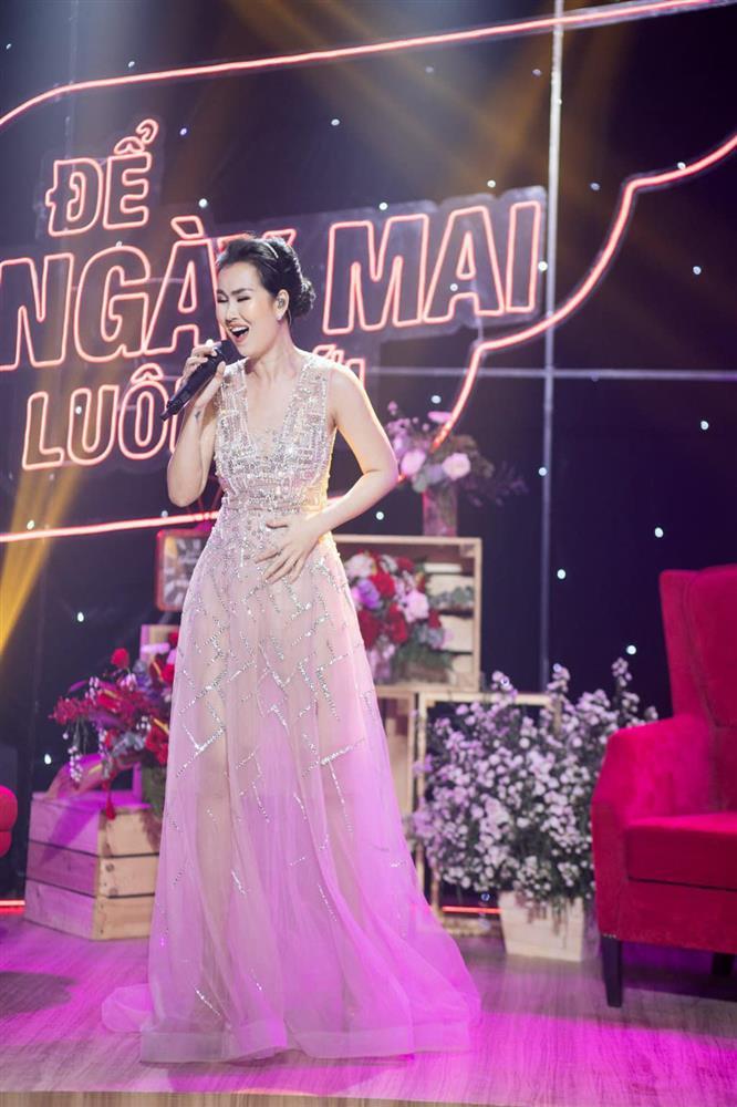 Giảm cân thần tốc sau sinh, Võ Hạ Trâm mặc lại vừa hết đồ diễn cũ-2