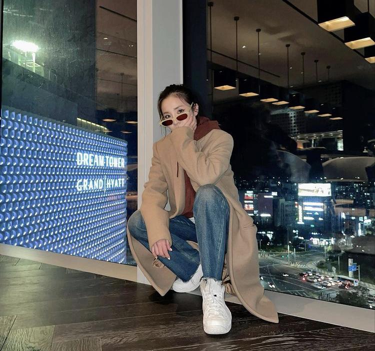 Học mỹ nhân Hàn 1001 kiểu mix đồ với áo dạ chuẩn trend-2