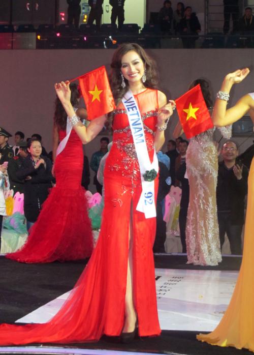 Hoa hậu Trúc Diễm vừa ly hôn: Một thời chiến nhan sắc máu lửa-11