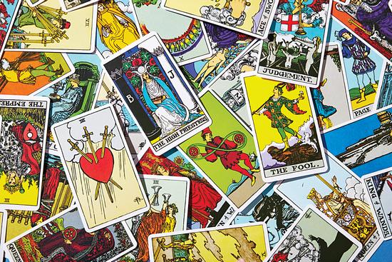 Bói bài Tarot thứ 4 ngày 29/12/2021: Thành công nối tiếp không ngừng
