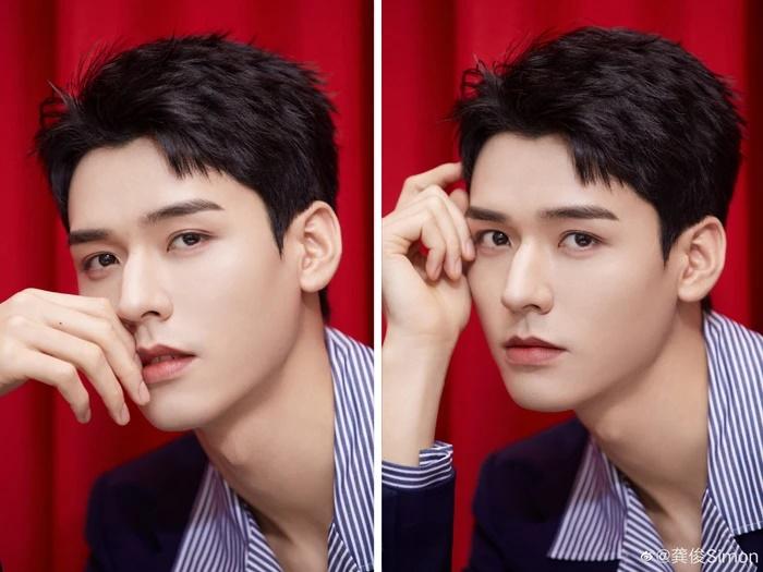 Cung Tuấn nhận giải thưởng Nhân vật phong thượng năm 2021-4