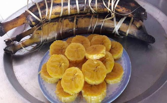 Chuối Việt Nam dài từ 30 - 50 cm, to bằng cổ tay, cực kỳ khó ăn-5