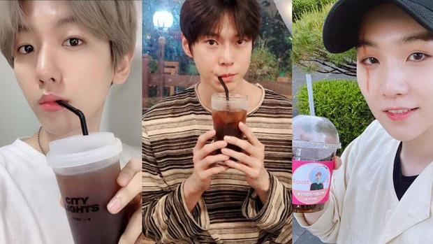 Giữa bão tuyết, 2 cô gái Hàn Quốc ôm khư khư ly cà phê đá đu trend-4