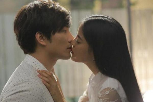 Gặp lại tình cũ, anh mỉm cười rồi làm một việc khiến tôi đứng hình-3