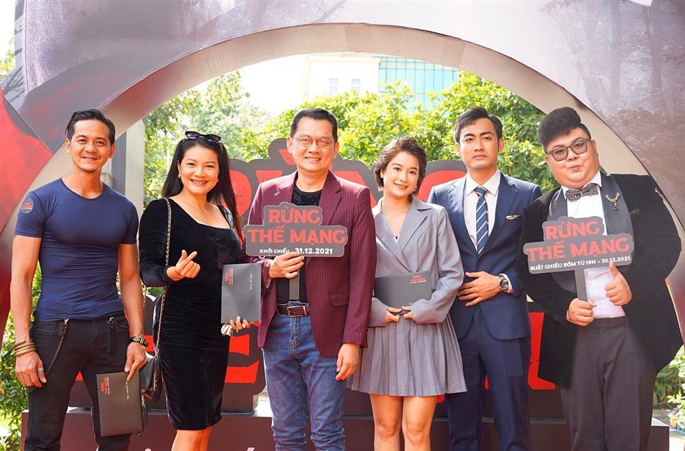 Lan Ngọc, Nhã Phương háo hức đi xem phim sinh tồn đầu tiên của Việt Nam-4