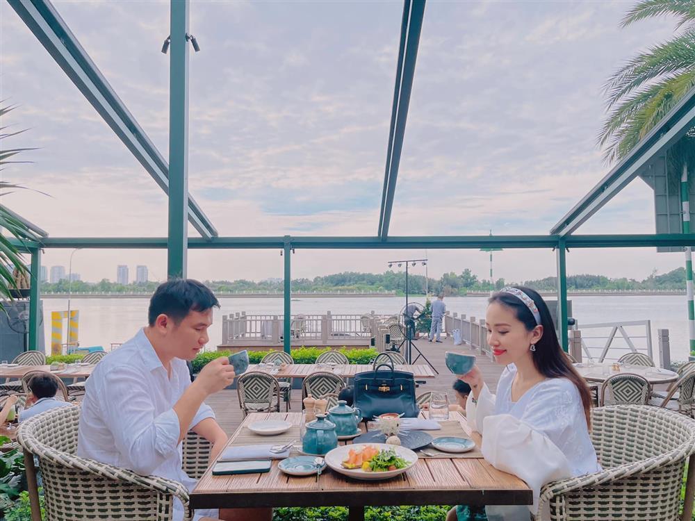 Vân Hugo hé lộ giới tính thai nhi, tên thân mật cực yêu-5